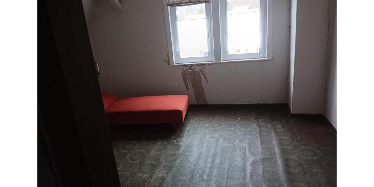 Mehrfamilienhaus, Wohnhaus Sangerhausen - 8 Zimmer, 200 m&sup2;, 60.000&euro; | Angebot:26310540