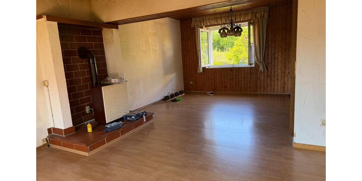 Einfamilienhaus Losheim am See - 8 Zimmer, 220 m&sup2;, 140.000&euro; | Angebot:26716120
