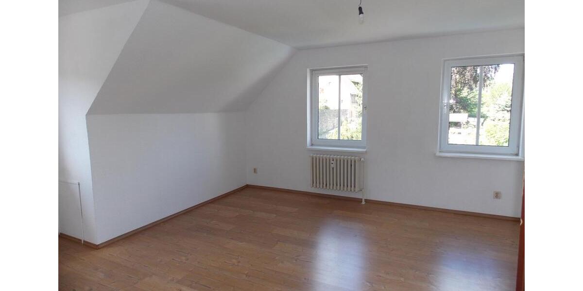 Dachgeschoßwohnung Blankenburg (Harz) - 3 Zimmer, 64 m&sup2;, 495&euro; | Angebot:26316072
