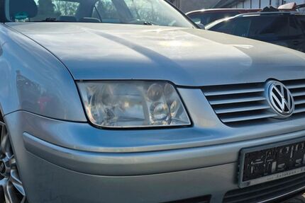 VW Bora 118.200 km 2.799 &euro; Zwenkau 04442