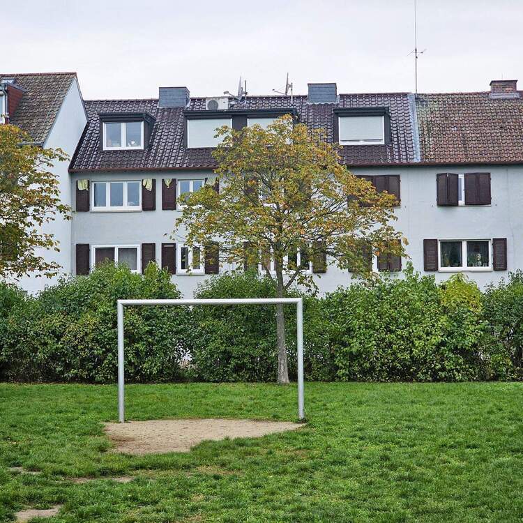 Charmantes 2-Zimmer-Apartment mit Loggia, Tageslichtbad, Keller 2 zimmer