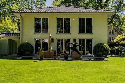 Haus Kleinmachnow - 4 Zimmer, 227 m&sup2;, 2.140.000&euro; | Angebot:26024318