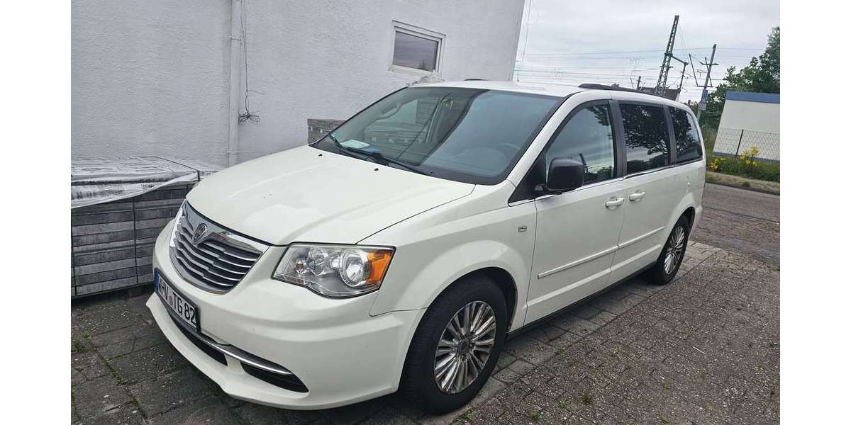 Lancia Voyager 305.000 km 4.999 &euro; Wilhelmshaven 26382