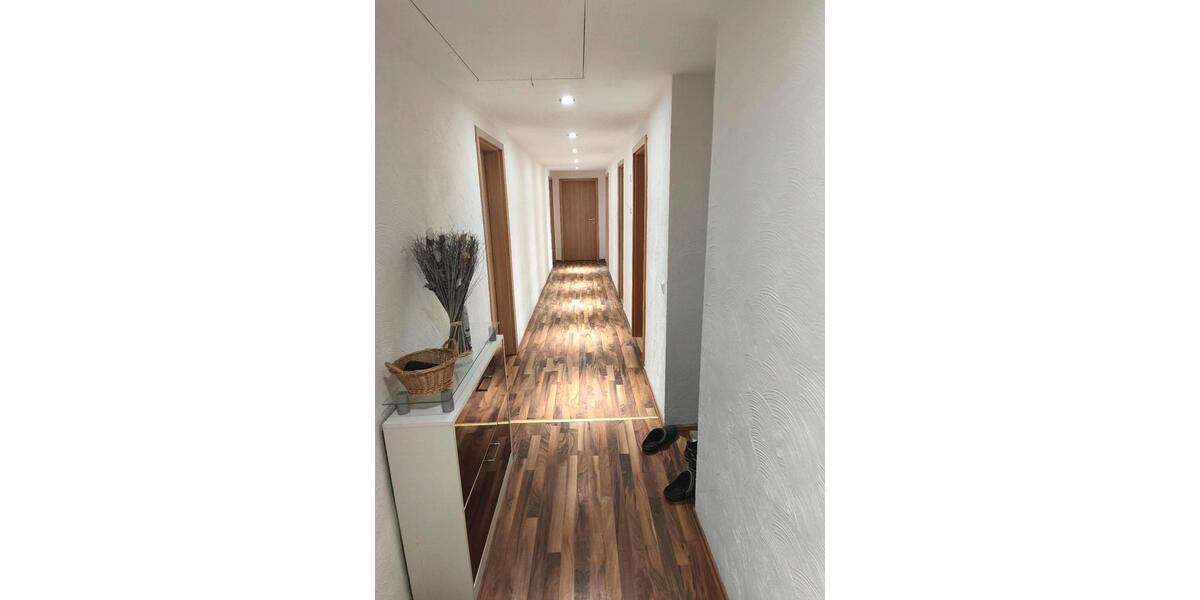 Etagenwohnung Pirmasens Niedersimten - 4 Zimmer, 115 m&sup2;, 79.000&euro; | Angebot:26335854