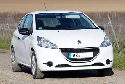 Peugeot 208 98.000 km 4.500 &euro; Framersheim 55234