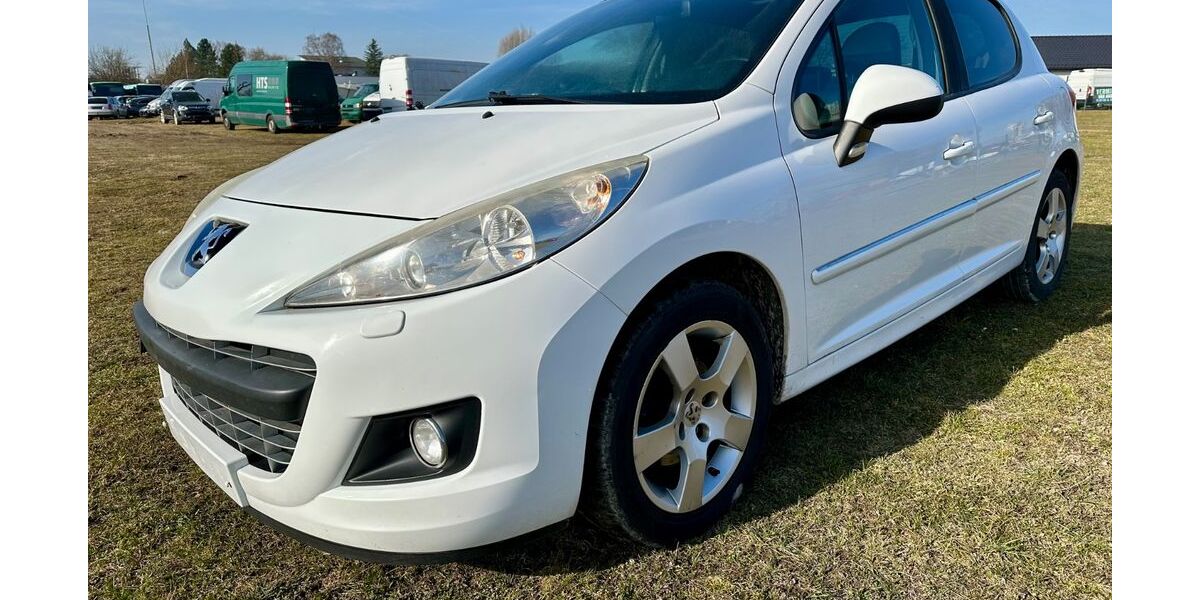 Peugeot 207 176.535 km 1.800 &euro; Rostock 18147