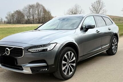 Volvo V90 Cross Country 139.000 km 27.950 &euro; Türkheim 86842