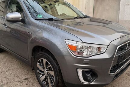 Mitsubishi ASX 99.280 km 9.999 &euro; Berlin 10247