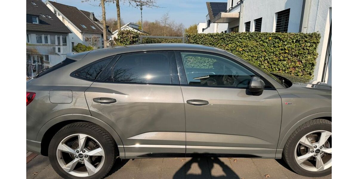 Audi Q3 65.000 km 33.000 &euro; Mönchengladbach 41068
