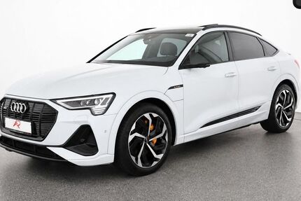Audi e-tron 43.211 km 41.880 &euro; Berlin 12103