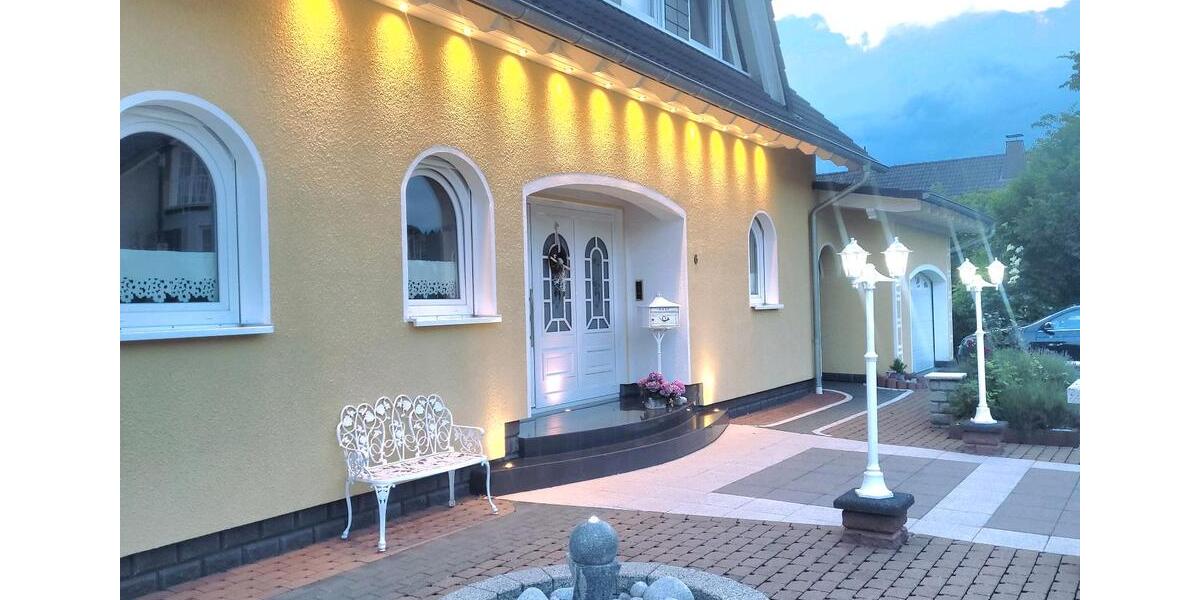 Einfamilienhaus Breidenbach - 8 Zimmer, 207 m&sup2;, 475.000&euro; | Angebot:26764444