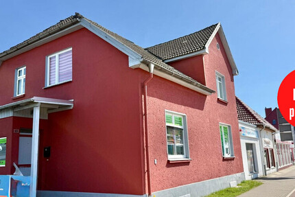 HORN IMMOBILIEN++ Neubrandenburg, Wohn- und Geschäftshaus in guter Lage, mit Keller und Stellplatz - Haus Neubrandenburg | Angebot:26181223