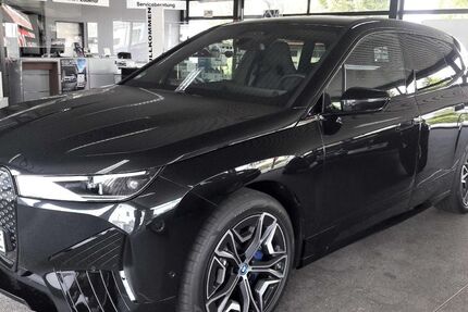 BMW iX 33.632 km 49.990 &euro; Tirschenreuth 95643