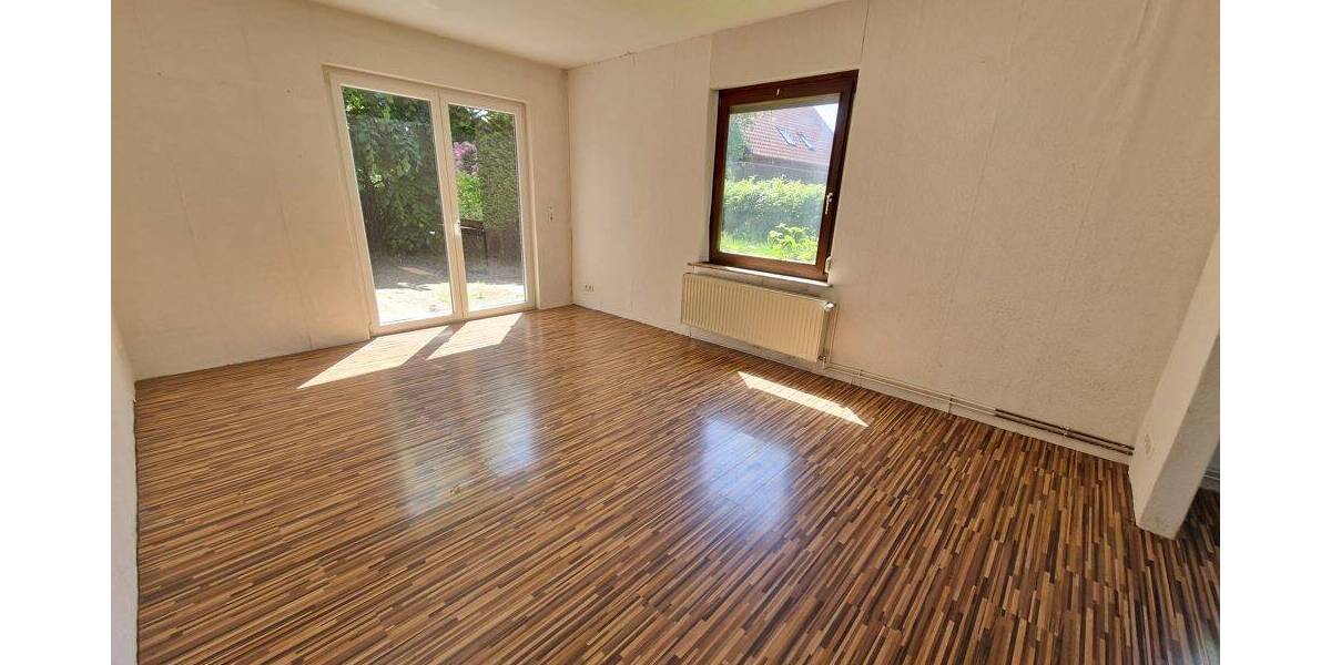 Einfamilienhaus Zetel / Neuenburg Neuenburg - 7 Zimmer, 162 m&sup2;, 217.000&euro; | Angebot:26886133