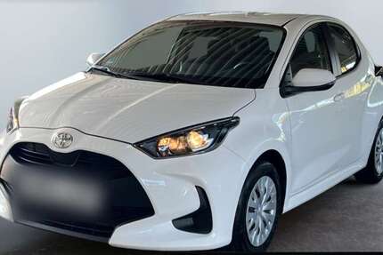 Toyota Yaris 14.657 km 14.990 € Grünwald 82031