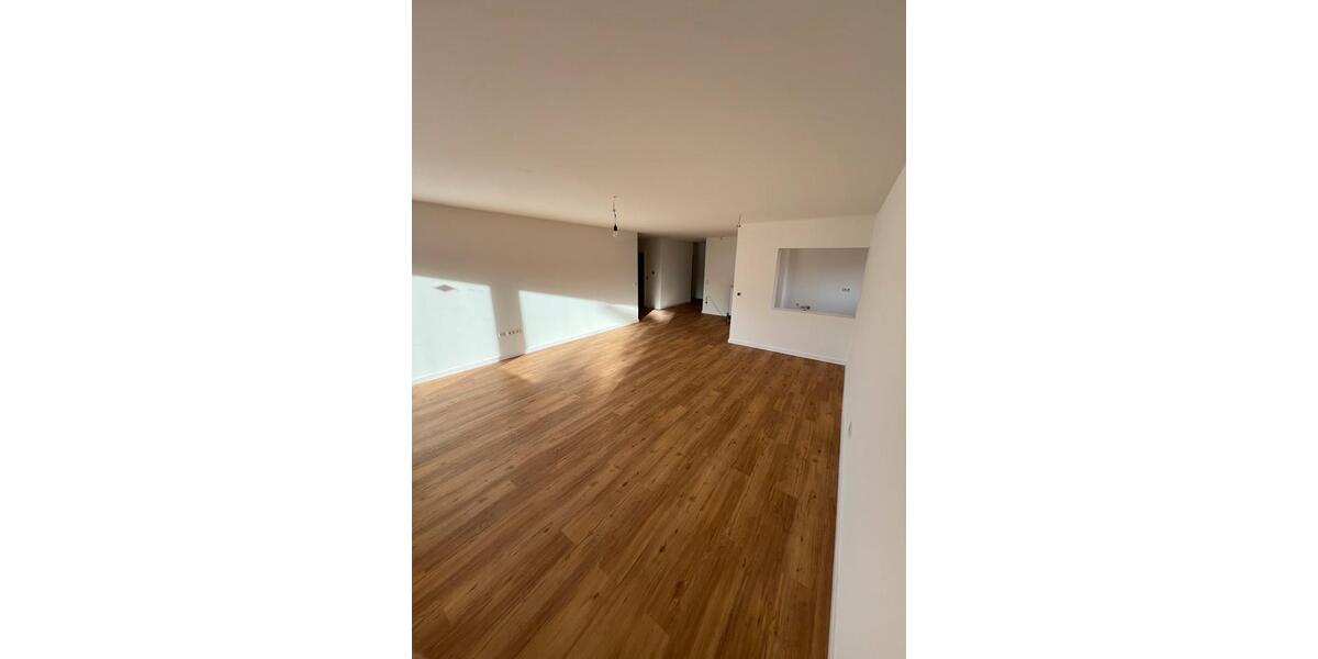 Renovierte 4 Zimmerwohnung in Zirndorf zu vermieten 4 zimmer