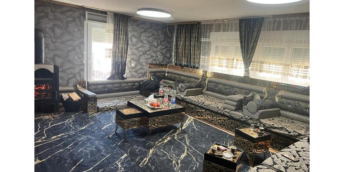 Helle Wohnung direkt in Offenburg-Zunsweier 8 zimmer