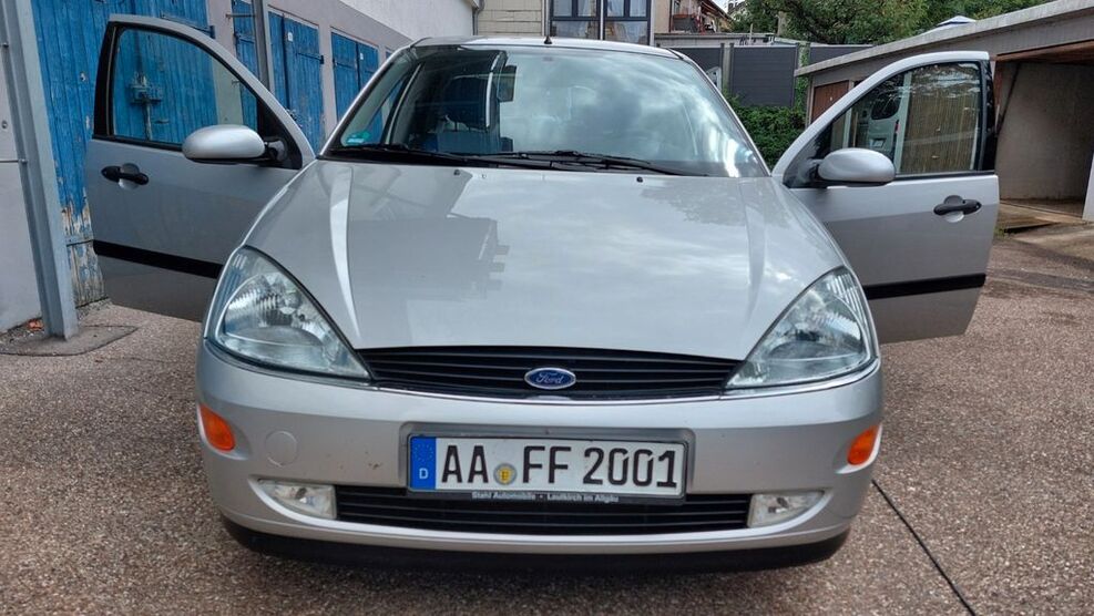 Ford Focus 88.000 km 2.550 € SCHWÄBISCH GMÜND 73525