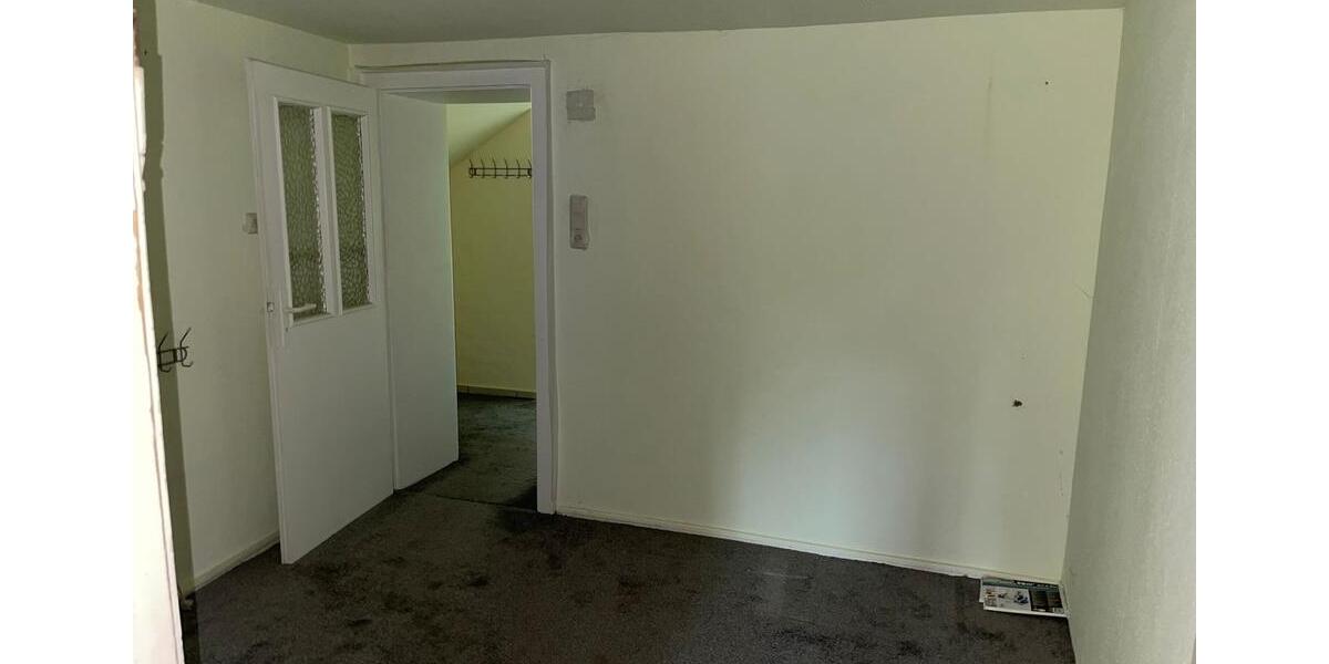 Dachgeschoßwohnung Merzig - 3.5 Zimmer, 65 m&sup2;, 800&euro; | Angebot:26549987