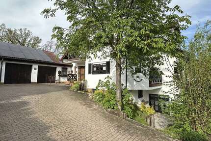 Haus Weisendorf - 7 Zimmer, 235 m&sup2;, 650.000&euro; | Angebot:24815042