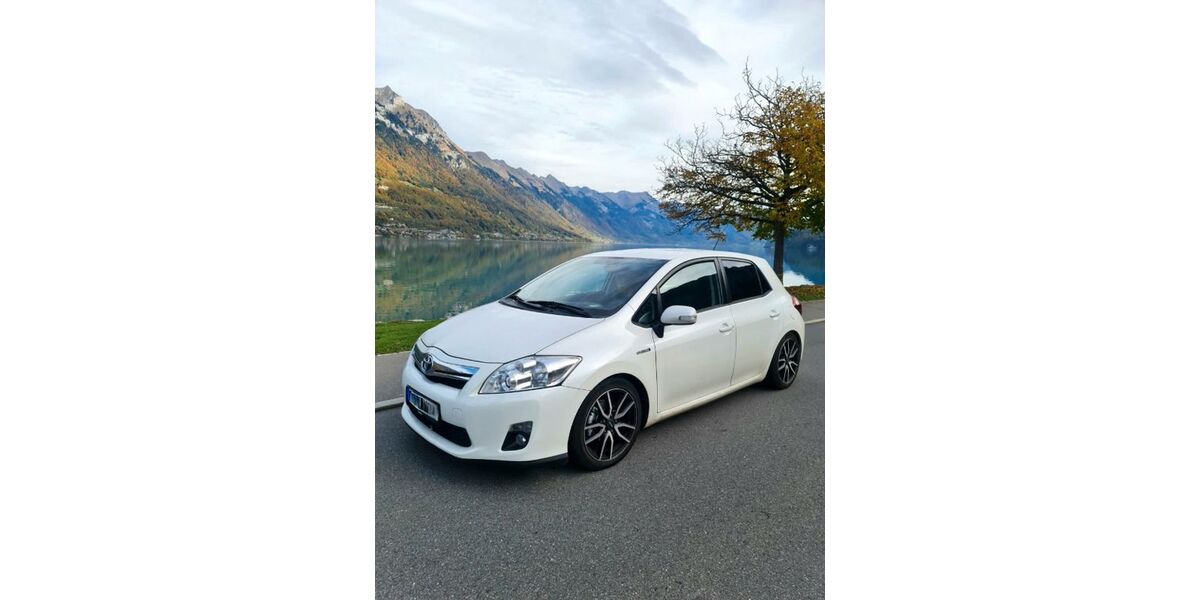 Toyota Auris 140.000 km 9.100 &euro; Eltville 65343
