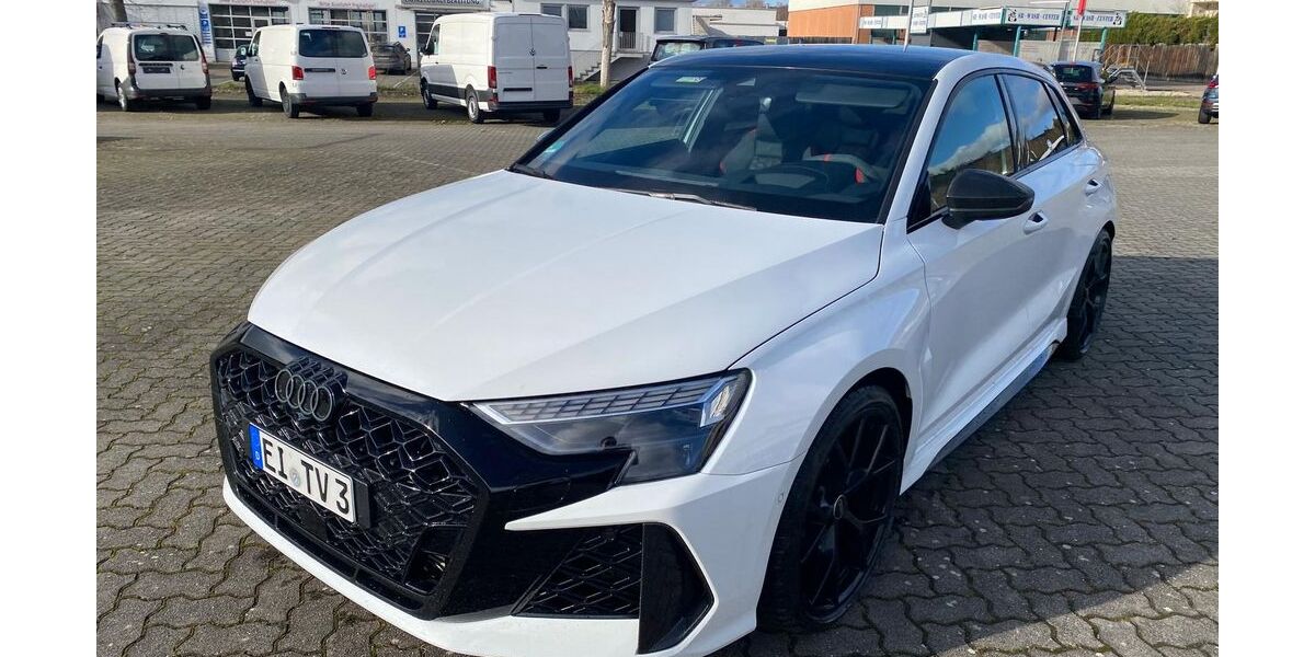 Audi RS3 4.500 km 80.900 &euro; Eichstätt 85072