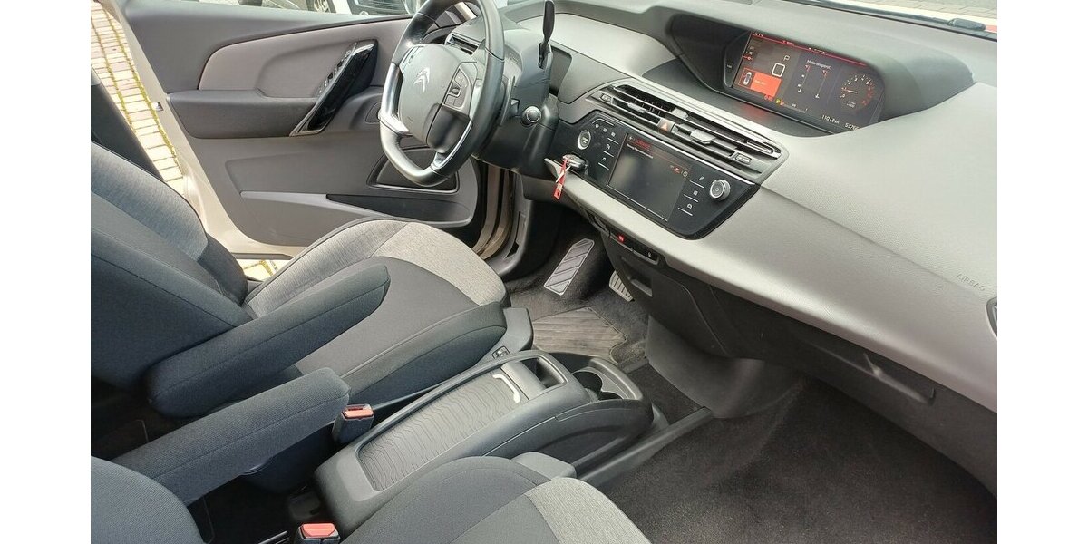 Citroen C4 SpaceTourer 1.2 PureTech Live 54.000 km 16.995 € Meißen 01662