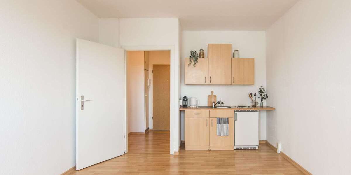 Etagenwohnung Halle Halle-Neustadt - 2 Zimmer, 25 m&sup2;, 259&euro; | Angebot:27150827