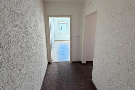 Wohnung Cham - 3 Zimmer, 80 m&sup2;, 600&euro; | Angebot:26396924
