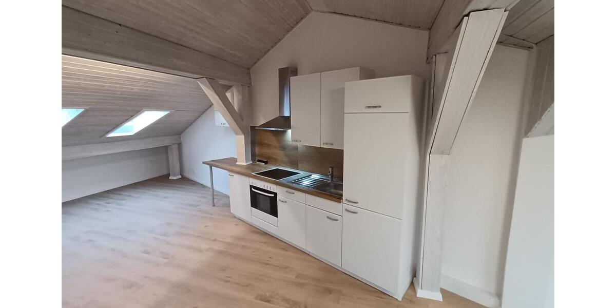 Dachgeschoßwohnung Waldkraiburg - 3 Zimmer, 74 m&sup2;, 740&euro; | Angebot:25568560