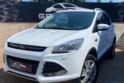 Ford Kuga 162.000 km 9.990 € Leipzig 04155