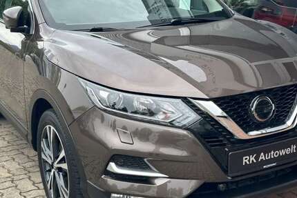 Nissan Qashqai 37.000 km 19.998 € Soest 59494