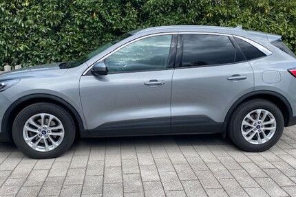 Ford Kuga 54.000 km 22.999 &euro; Altensteig 72213