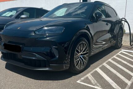 Porsche Cayenne 5.900 km 109.999 &euro; Stuttgart 70499