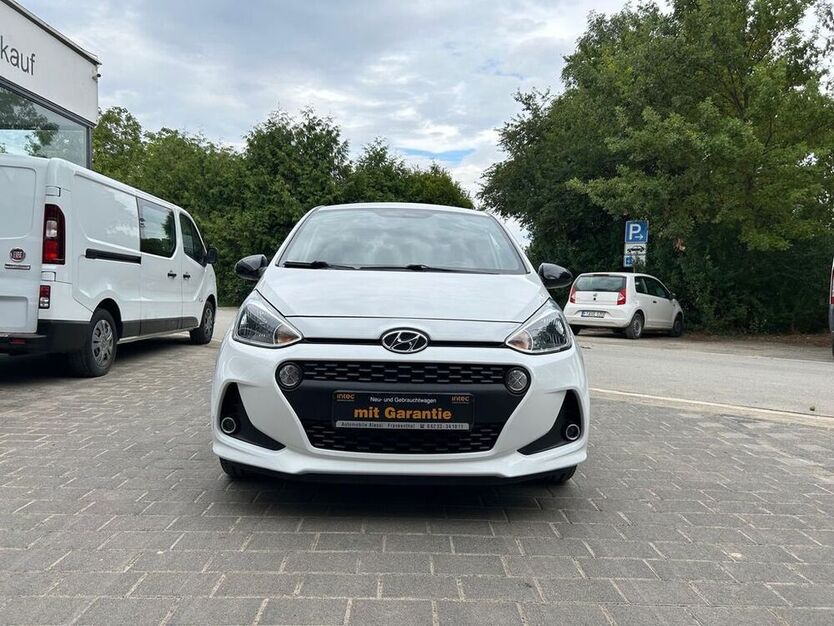 i10