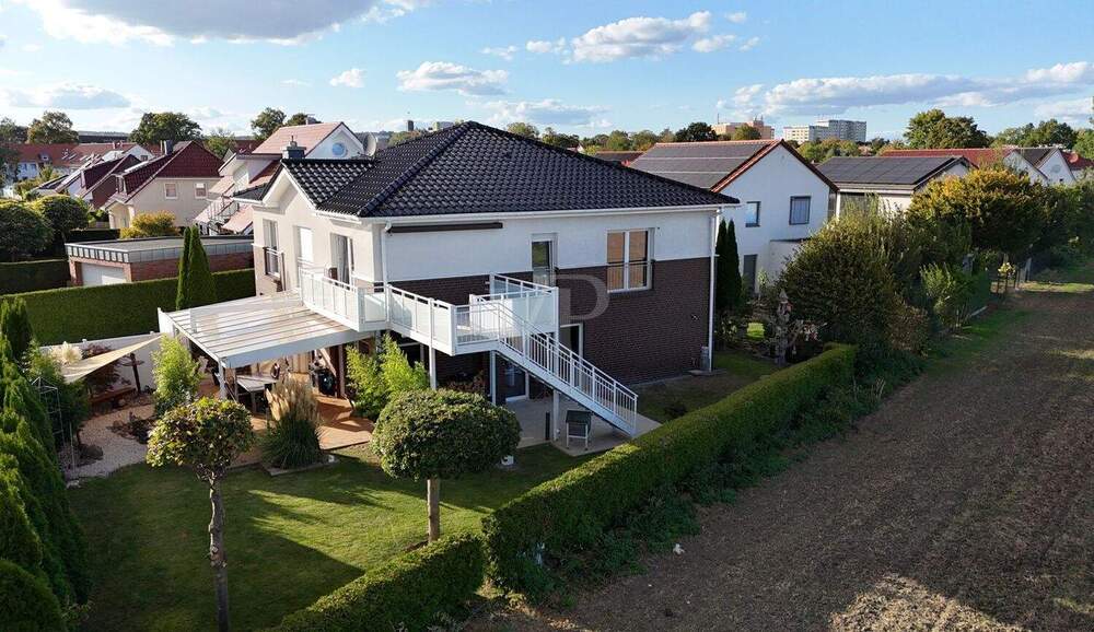 Repräsentatives, lichtverwöhntes Einfamilienhaus in Feldrandlage! 5 zimmer