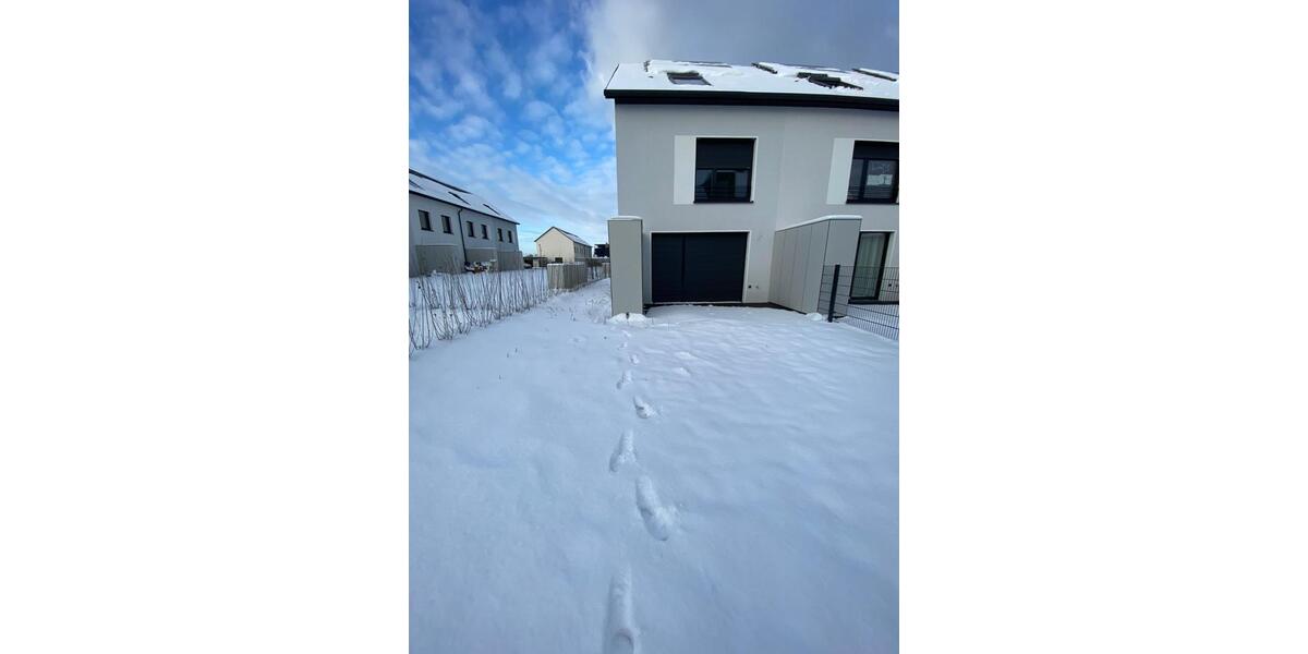 Reihenhaus Oranienburg - 5 Zimmer, 145 m&sup2;, 1.800&euro; | Angebot:25367058