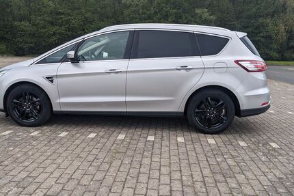Ford S-Max 90.000 km 17.500 &euro; Seelze 30926