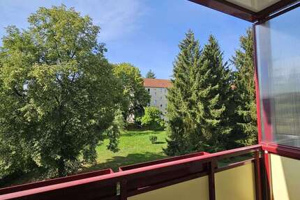 Wohnung Lichtenstein Lichtenstein/Sachsen - 3 Zimmer, 57 m&sup2;, 323&euro; | Angebot:26672929