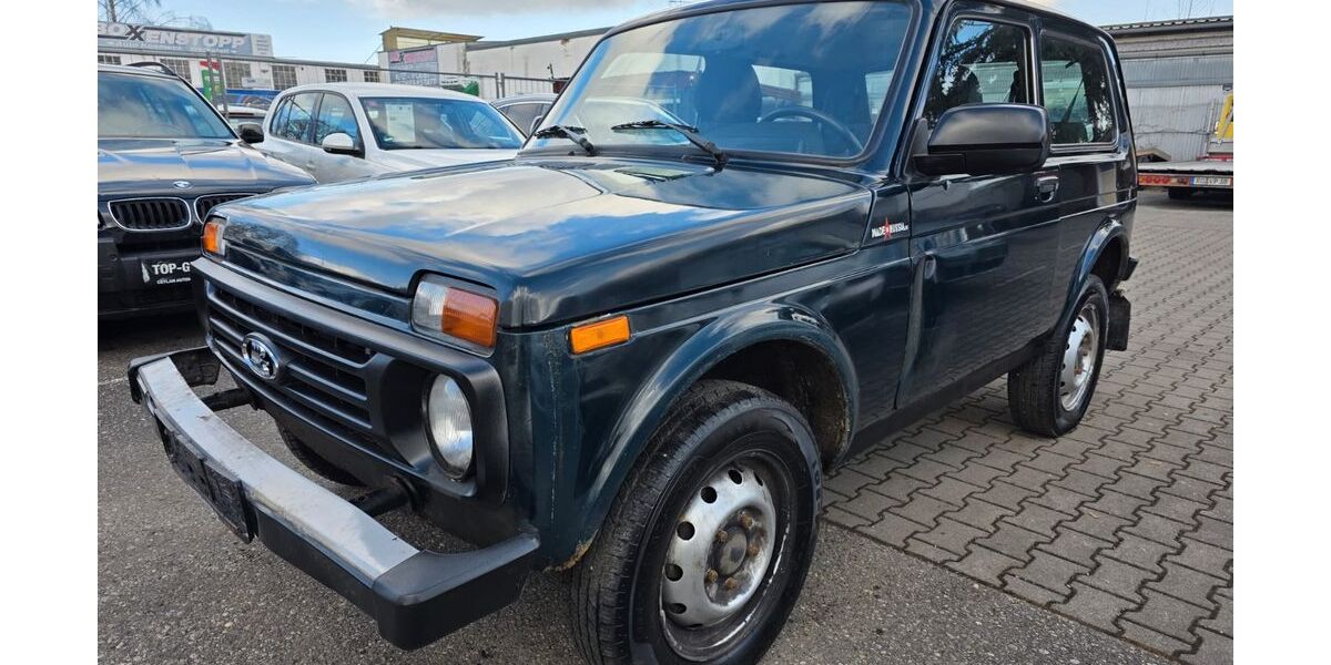 Lada Taiga 46.761 km 5.390 &euro; Rosenheim 83026