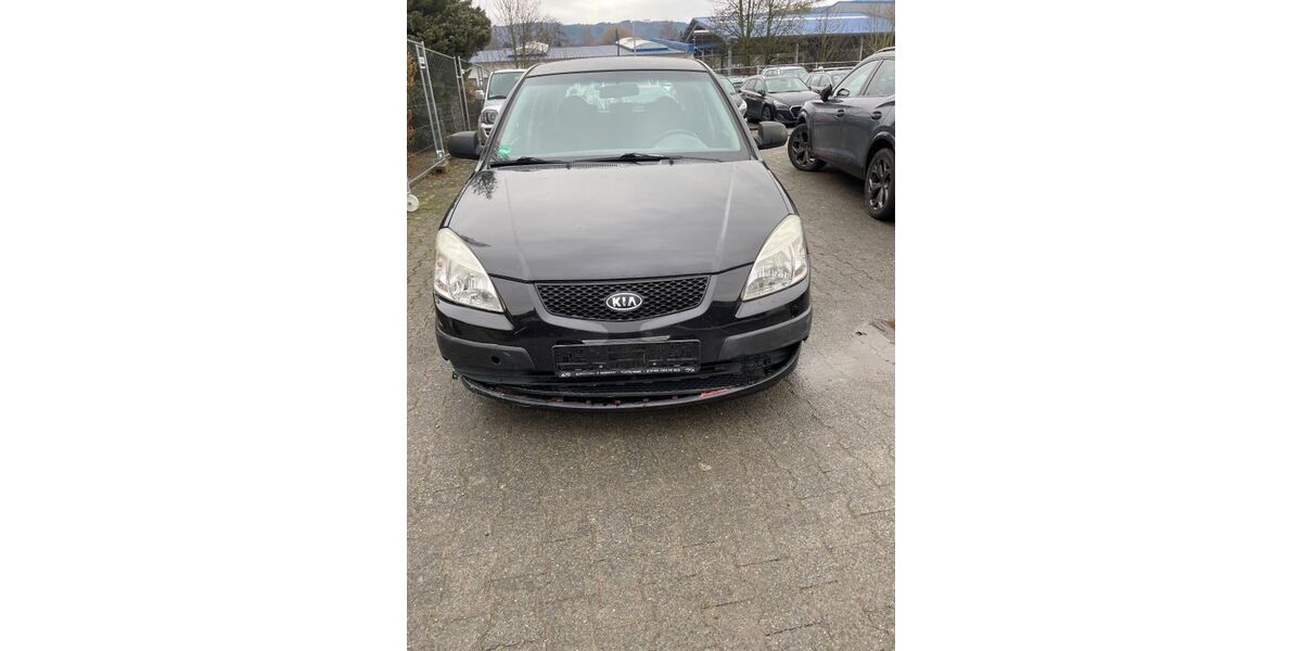 Kia Rio 200.000 km 1.290 &euro; Rimbach 64668