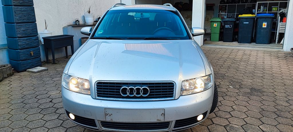 Audi A4 325.000 km 1.500 &euro; Barntrup 32683