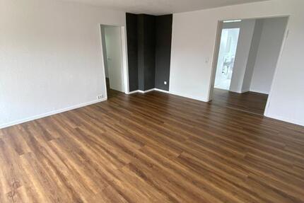 ⭐Schöne, helle Wohnung mit moderner Einbauküche⭐ 3 zimmer