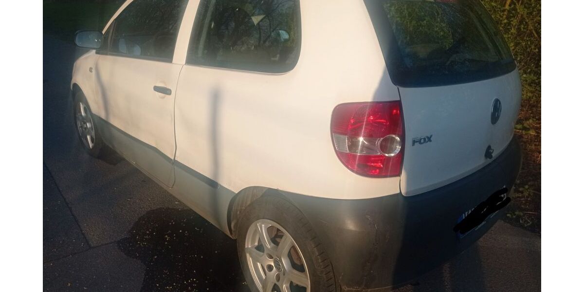 VW Fox 242.900 km 899 &euro; Krefeld 47829