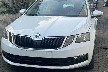 Skoda Octavia 99.867 km 18.290 &euro; Mainz 55128