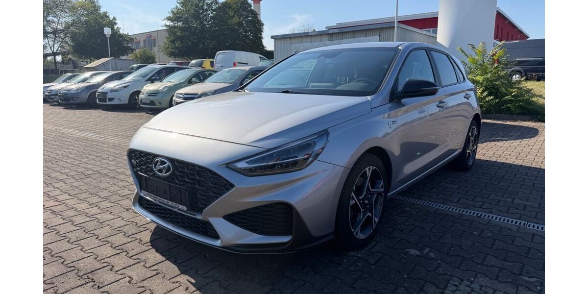 Hyundai i30 30.000 km 17.980 &euro; Riesa 01587