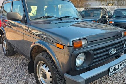 Lada Taiga 78.000 km 8.400 &euro; Waltershausen 99880