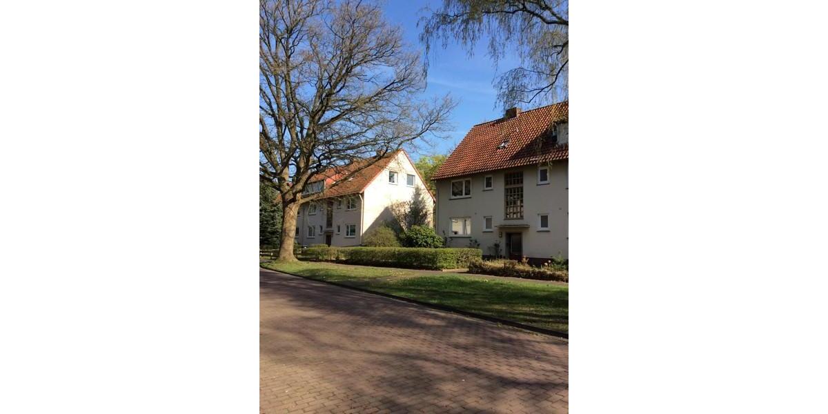 Dachgeschoßwohnung Bremen Blumenthal - 2 Zimmer, 33 m&sup2;, 332&euro; | Angebot:26391425