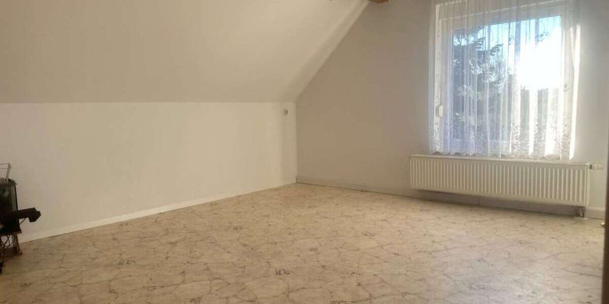 geräumiges 1-2 Familienhaus mit großem Garten und super Wohnlage - Einfamilienhaus Saalfeld/Saale Saale | Angebot:26384576