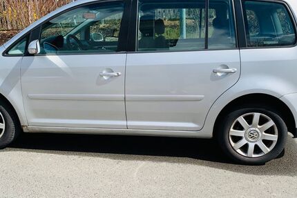 VW Touran 231.000 km 1.999 &euro; Bad Sooden-Allendorf 37242